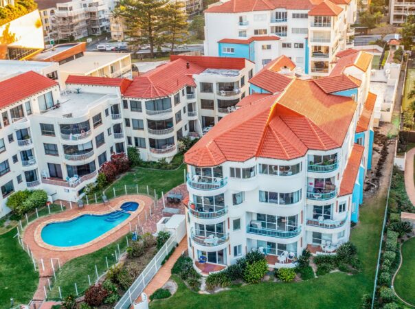 9/26 Old Burleigh Road, Surfers Paradise, QLD 4217 AU