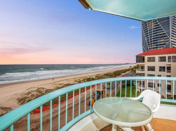 9/26 Old Burleigh Road, Surfers Paradise, QLD 4217 AU