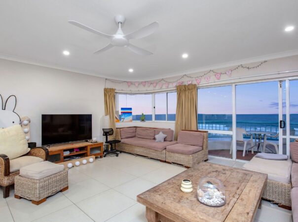 9/26 Old Burleigh Road, Surfers Paradise, QLD 4217 AU
