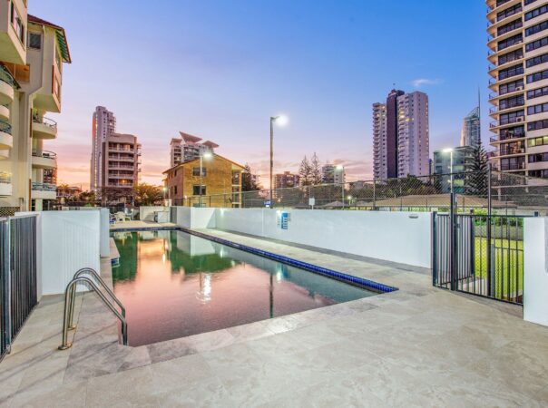9/26 Old Burleigh Road, Surfers Paradise, QLD 4217 AU