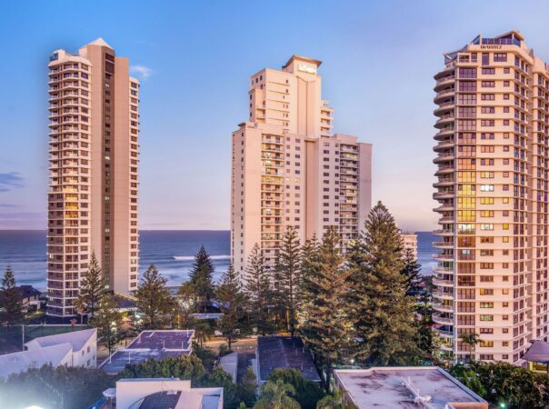 702/9 - 21 Beach Parade, Surfers Paradise, QLD 4217 AU