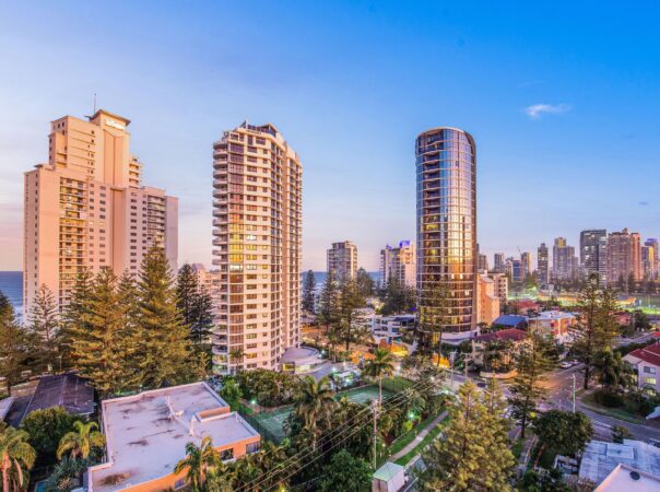 702/9 - 21 Beach Parade, Surfers Paradise, QLD 4217 AU