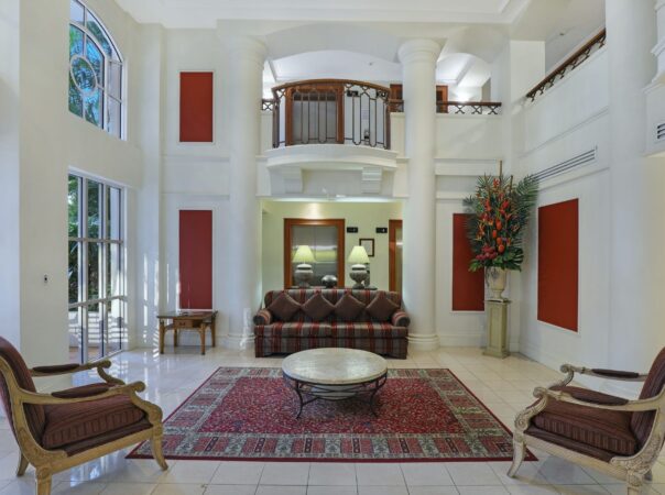 702/9 - 21 Beach Parade, Surfers Paradise, QLD 4217 AU