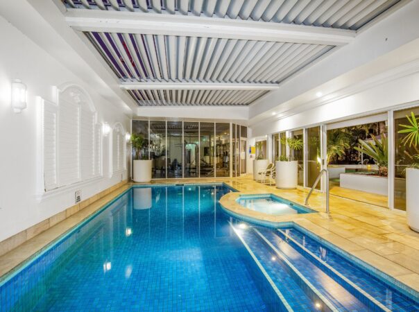 702/9 - 21 Beach Parade, Surfers Paradise, QLD 4217 AU
