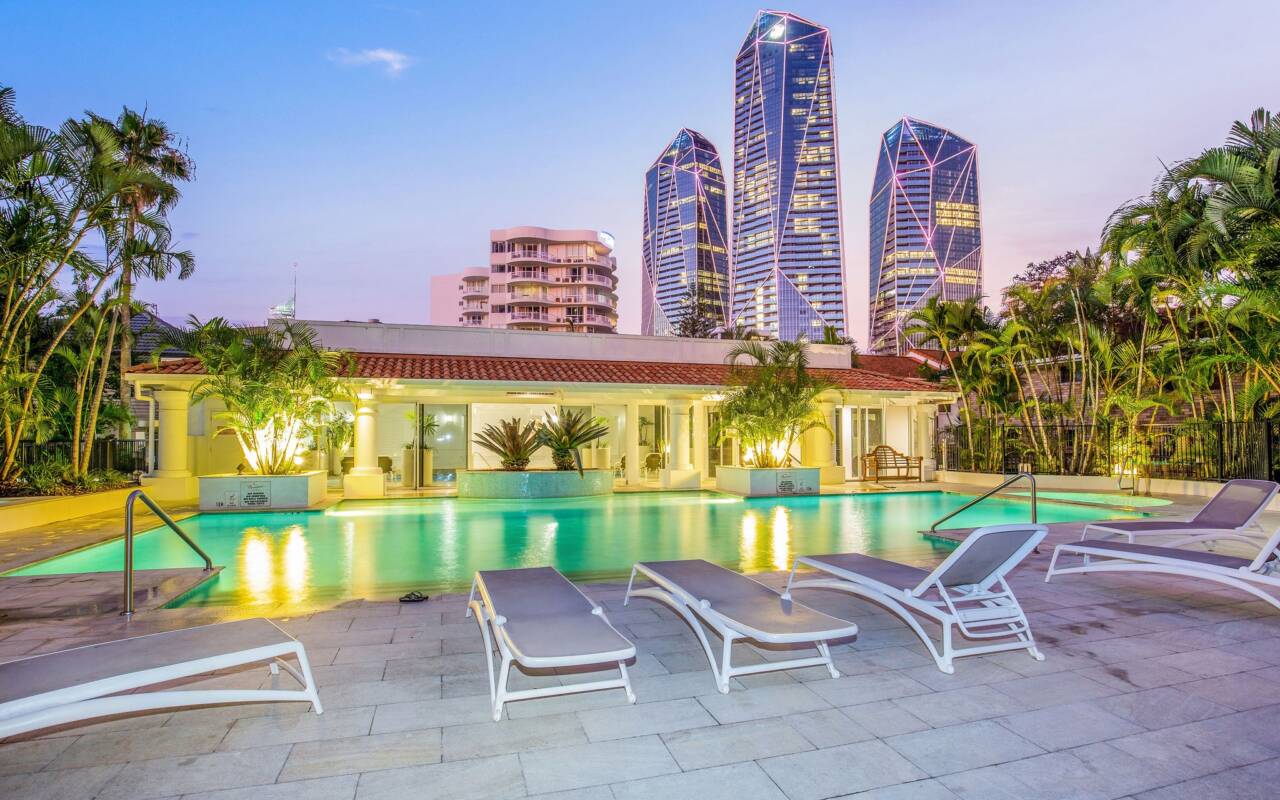702/9 - 21 Beach Parade, Surfers Paradise, QLD 4217 AU