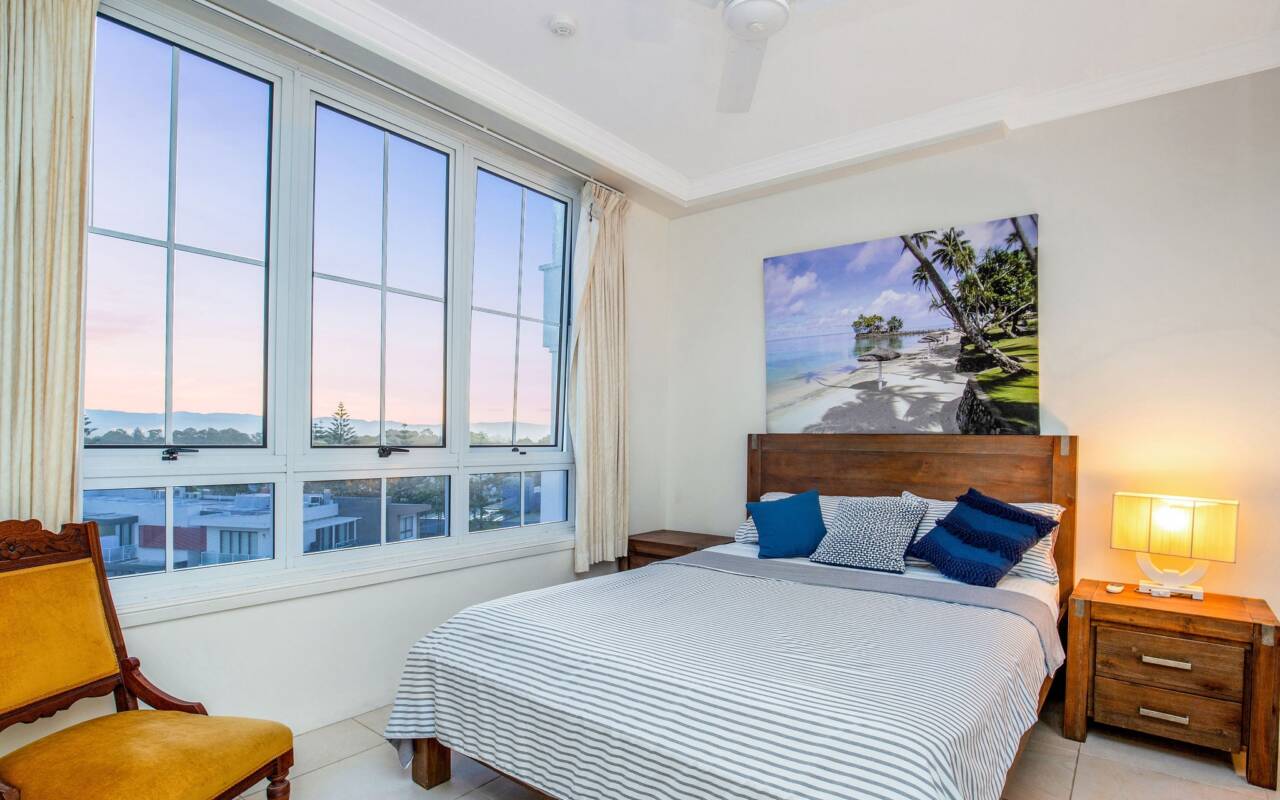 702/9 - 21 Beach Parade, Surfers Paradise, QLD 4217 AU