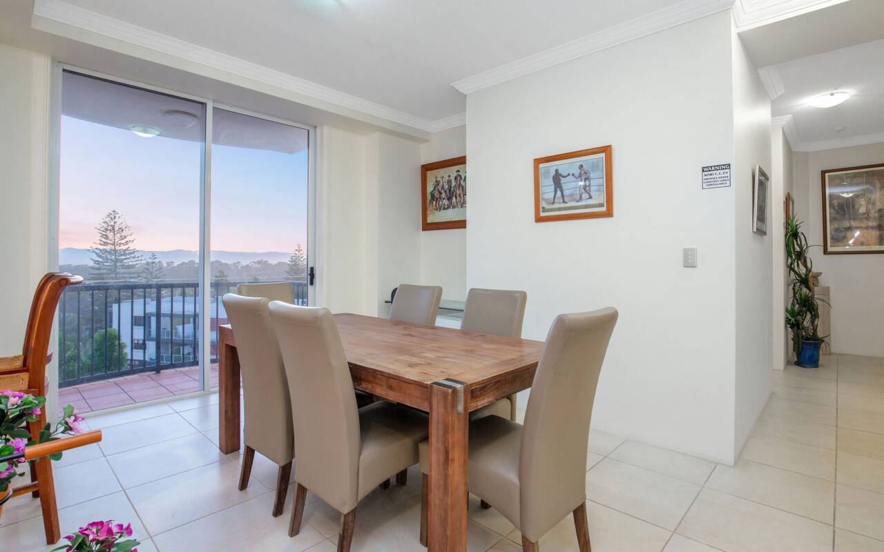 702/9 - 21 Beach Parade, Surfers Paradise, QLD 4217 AU