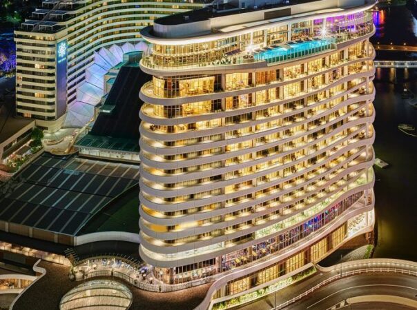 28-30 Second Ave, Broadbeach, QLD 4218 AU