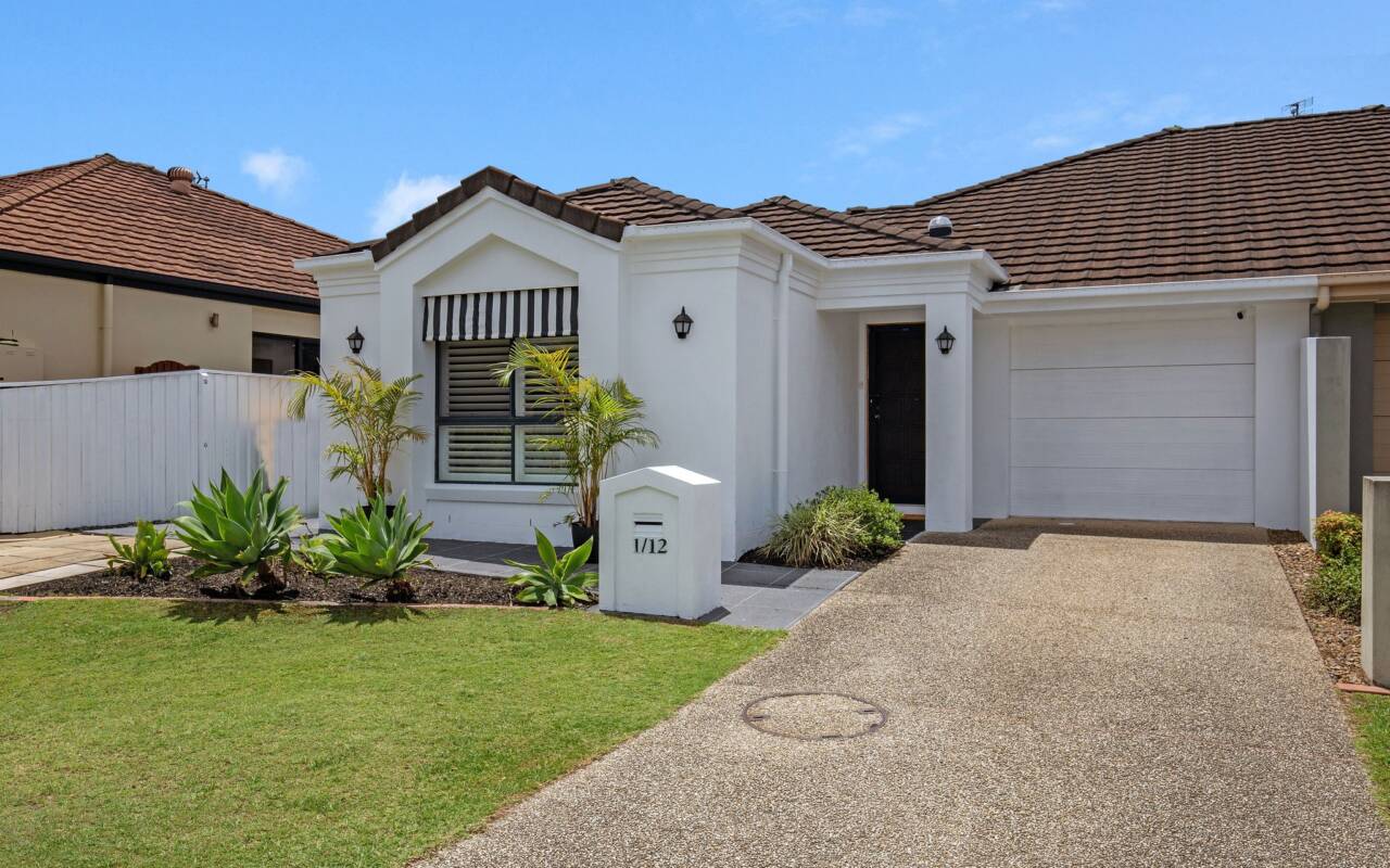 1/12 Rhiannon Drive, Ashmore, Qld 4214 AU