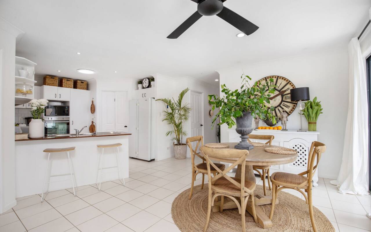 1/12 Rhiannon Drive, Ashmore, Qld 4214 AU