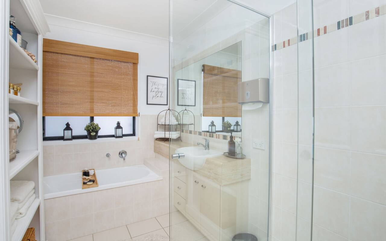 1/12 Rhiannon Drive, Ashmore, Qld 4214 AU