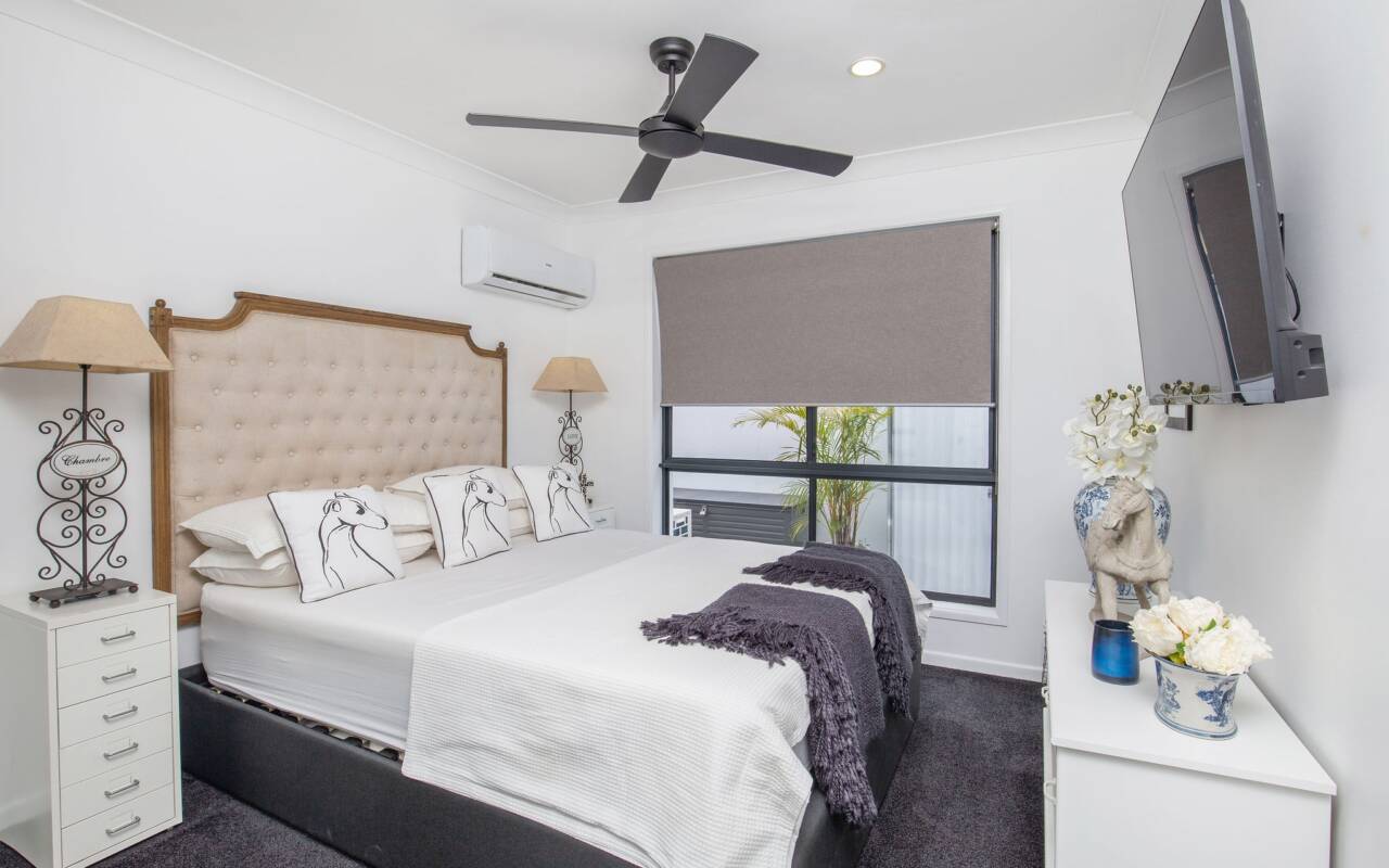 1/12 Rhiannon Drive, Ashmore, Qld 4214 AU