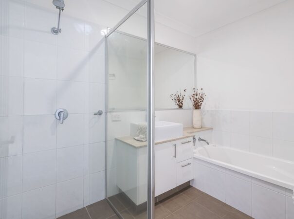 5/127 Pohlman, Southport, QLD 4215 AU