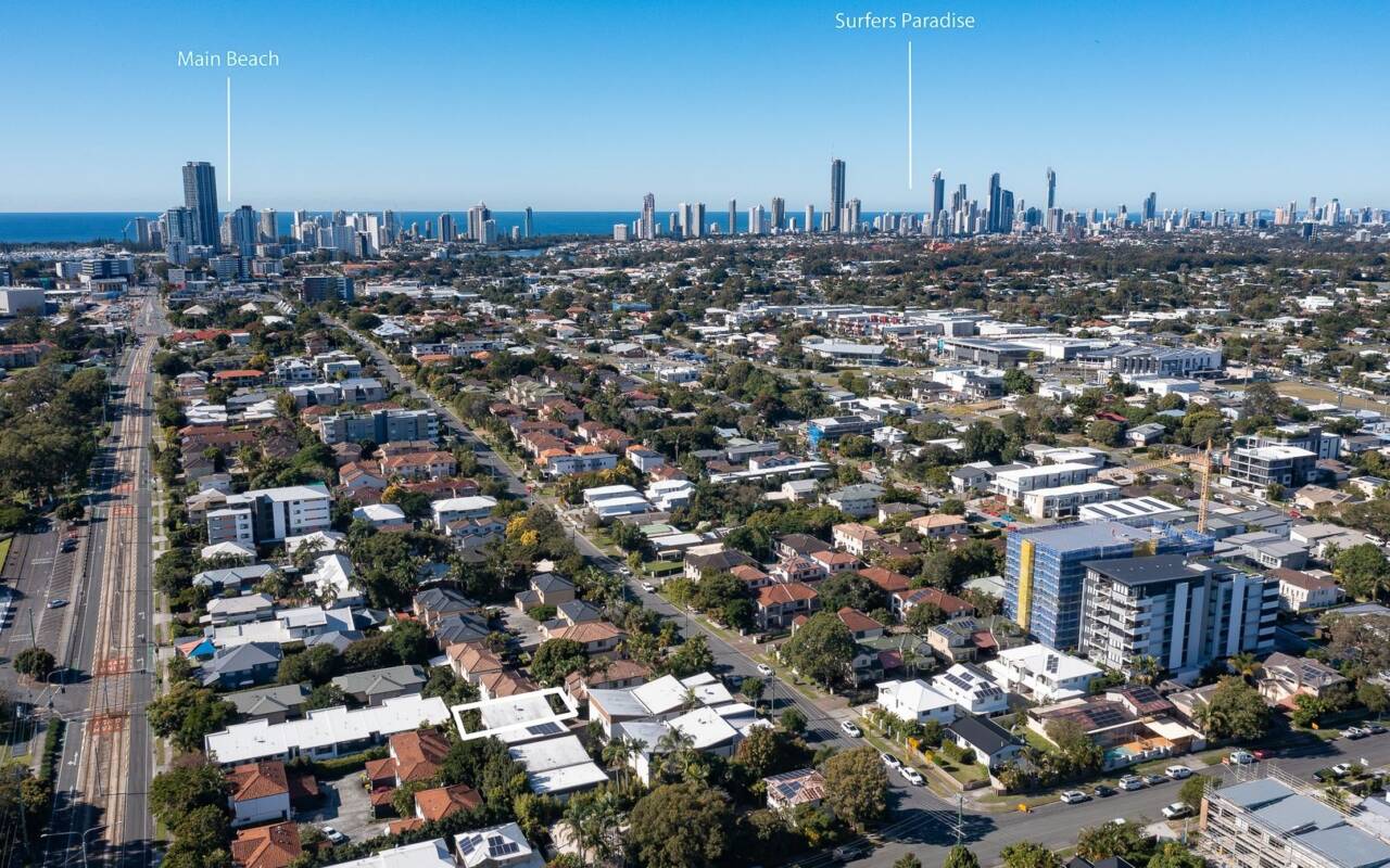 5/127 Pohlman, Southport, QLD 4215 AU