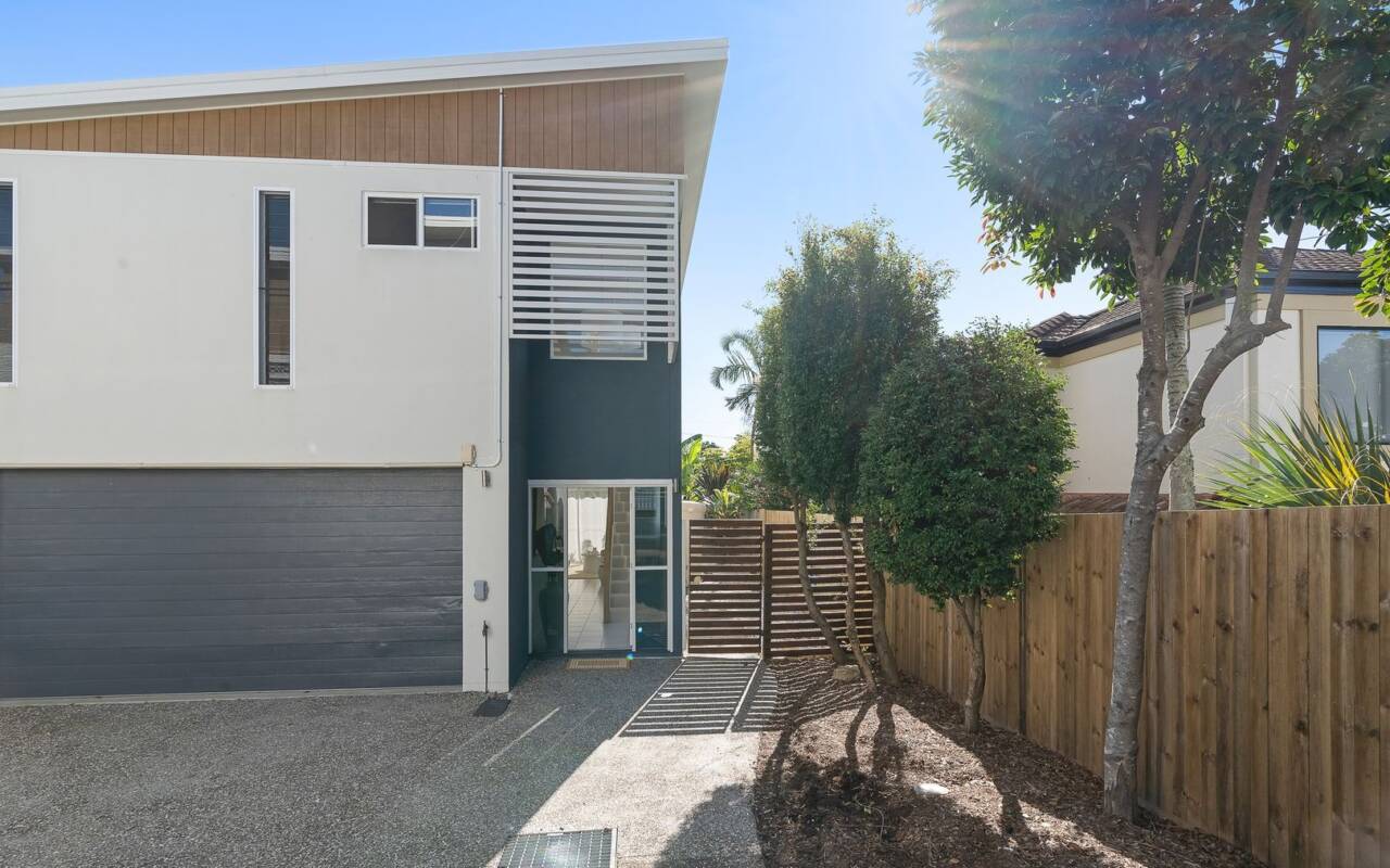 5/127 Pohlman, Southport, QLD 4215 AU