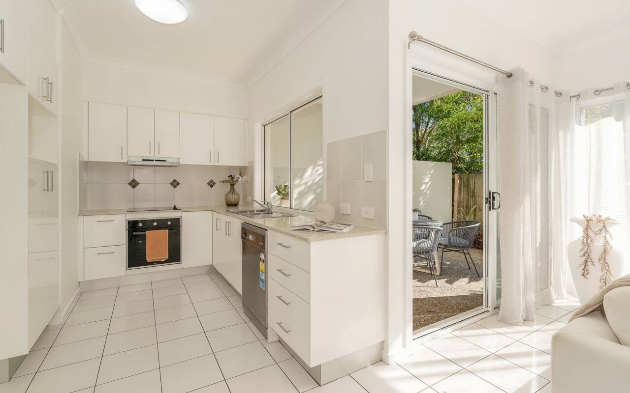 5/127 Pohlman, Southport, QLD 4215 AU