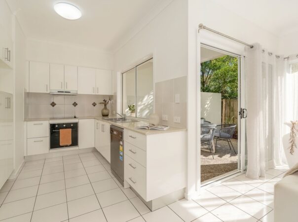5/127 Pohlman, Southport, QLD 4215 AU