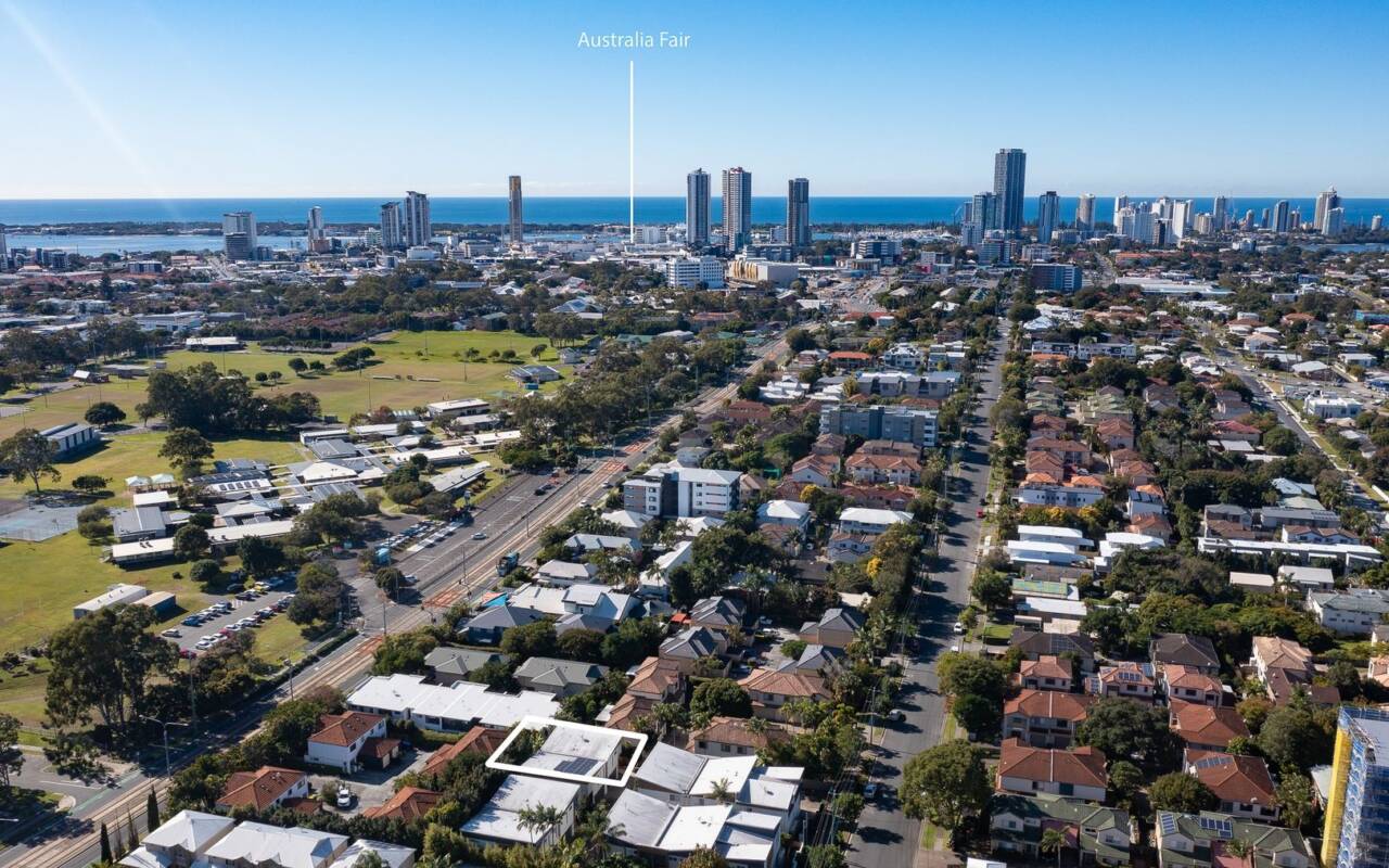 5/127 Pohlman, Southport, QLD 4215 AU