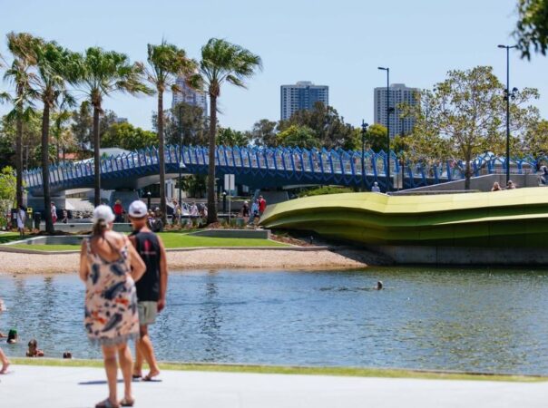 39 Darrambal Street, Surfers Paradise, Qld  AU