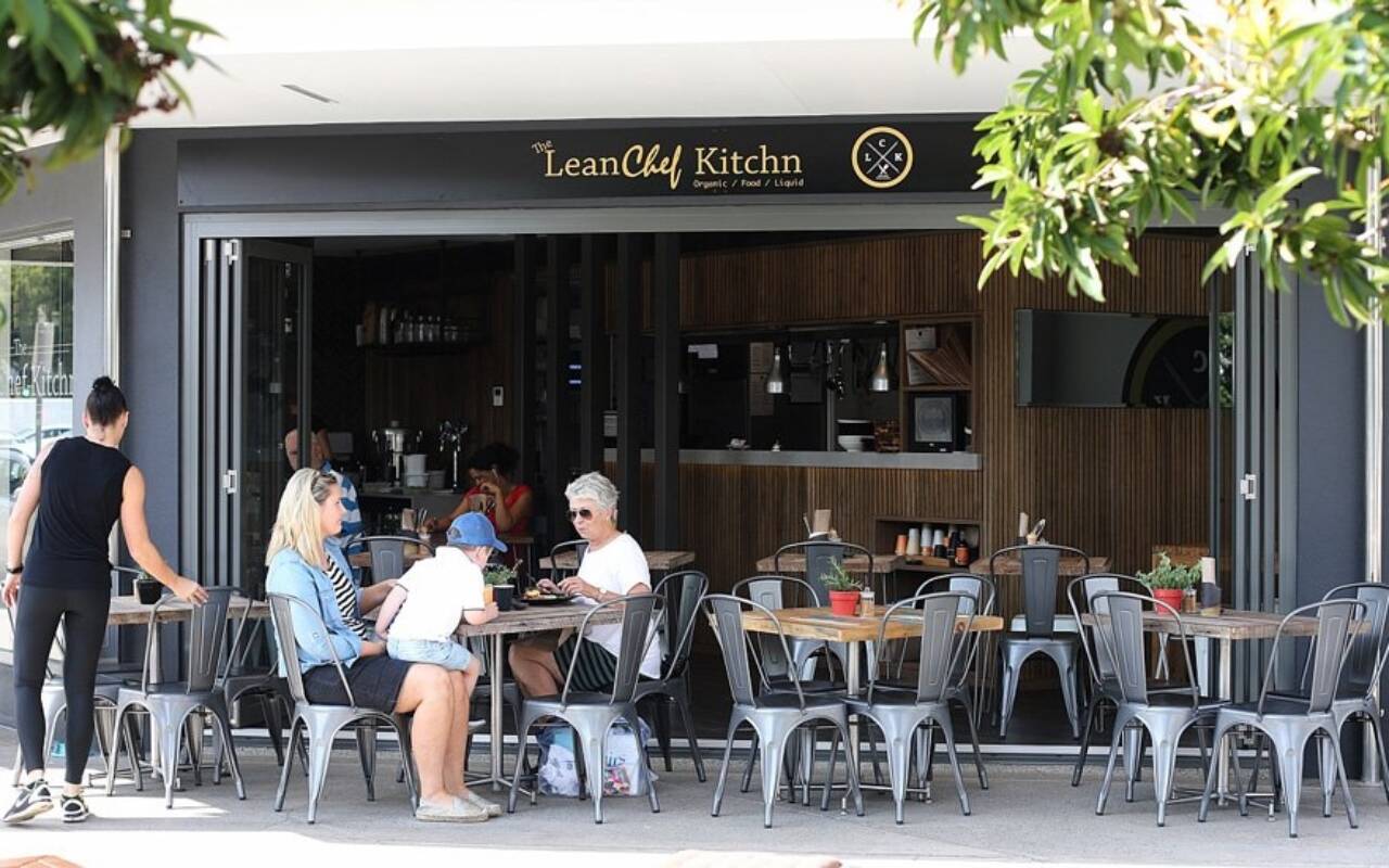 39 Darrambal Street, Surfers Paradise, Qld  AU