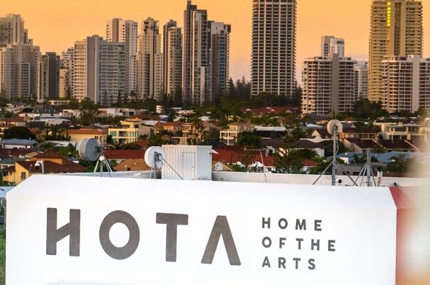 39 Darrambal Street, Surfers Paradise, Qld  AU