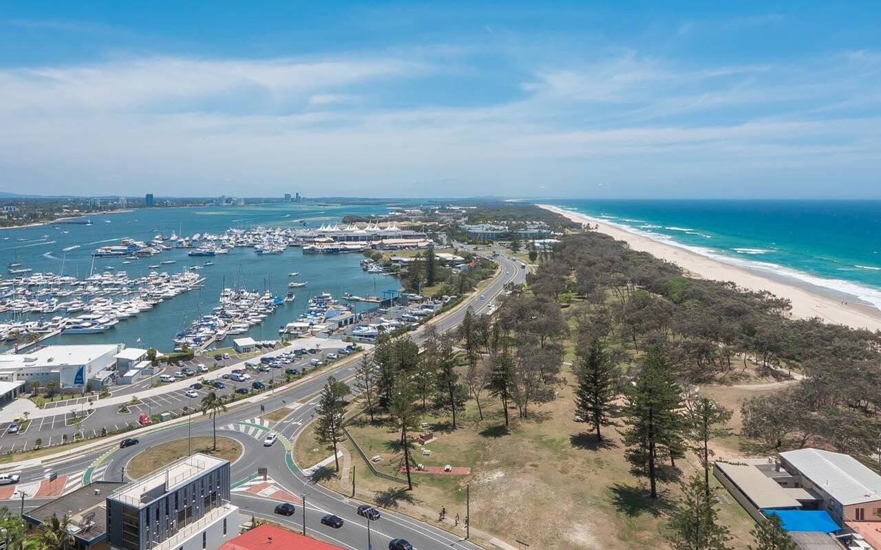 Main Beach, QLD 4217 AU