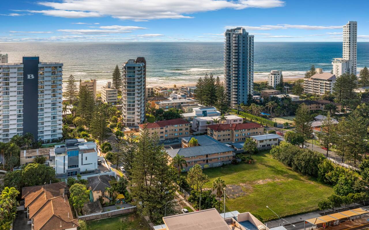 27 Vista Street, Surfers Paradise, QLD 4217 AU