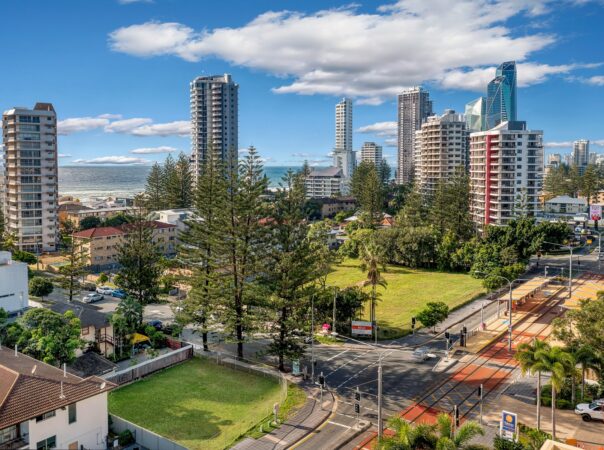 27 Vista Street, Surfers Paradise, QLD 4217 AU