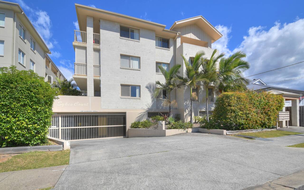 5/4 Sykes Court, Southport, QLD 4215 AU