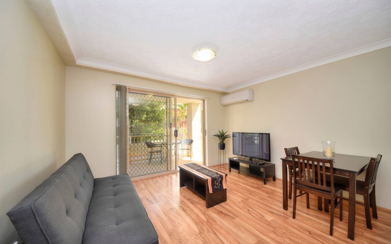 5/4 Sykes Court, Southport, QLD 4215 AU