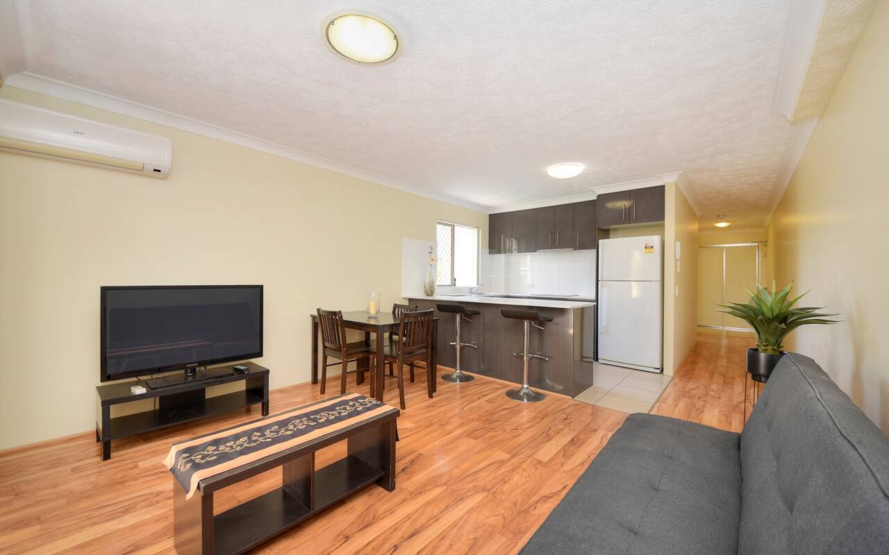 5/4 Sykes Court, Southport, QLD 4215 AU