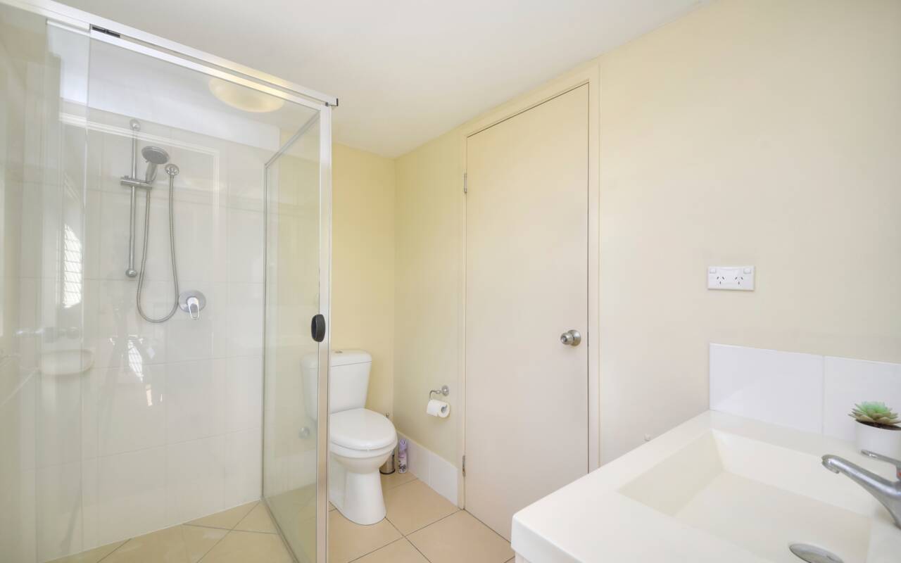 5/4 Sykes Court, Southport, QLD 4215 AU