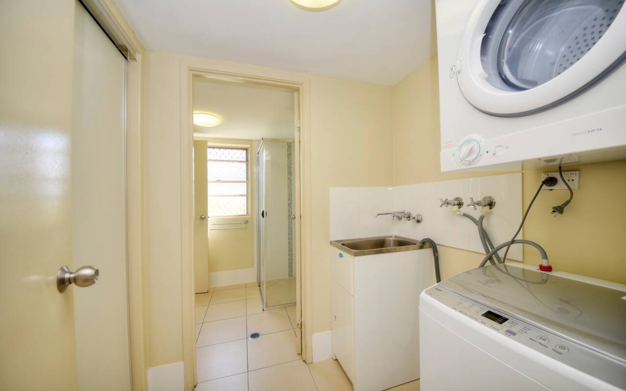 5/4 Sykes Court, Southport, QLD 4215 AU