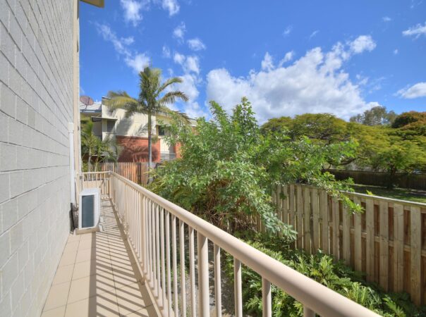 5/4 Sykes Court, Southport, QLD 4215 AU