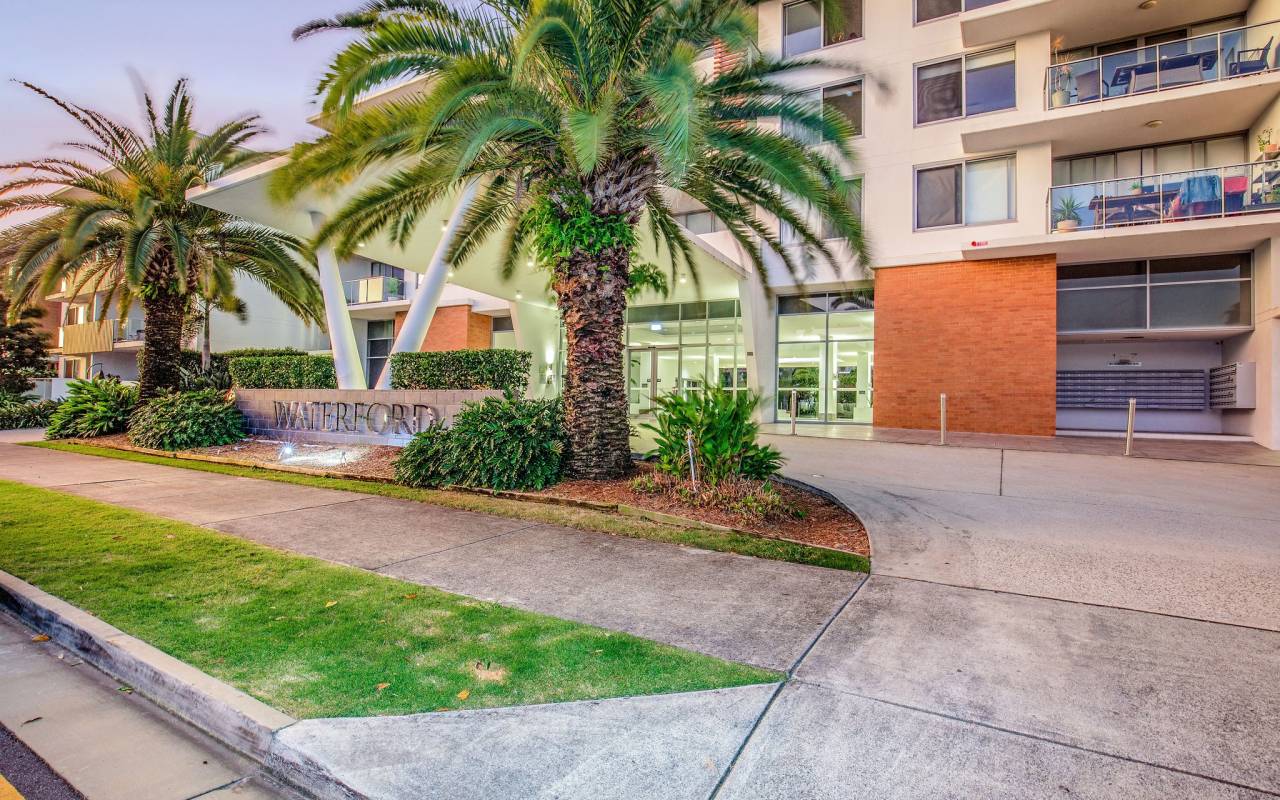 4106/1 - 7 Waterford Court, Bundall, QLD 4217 AU