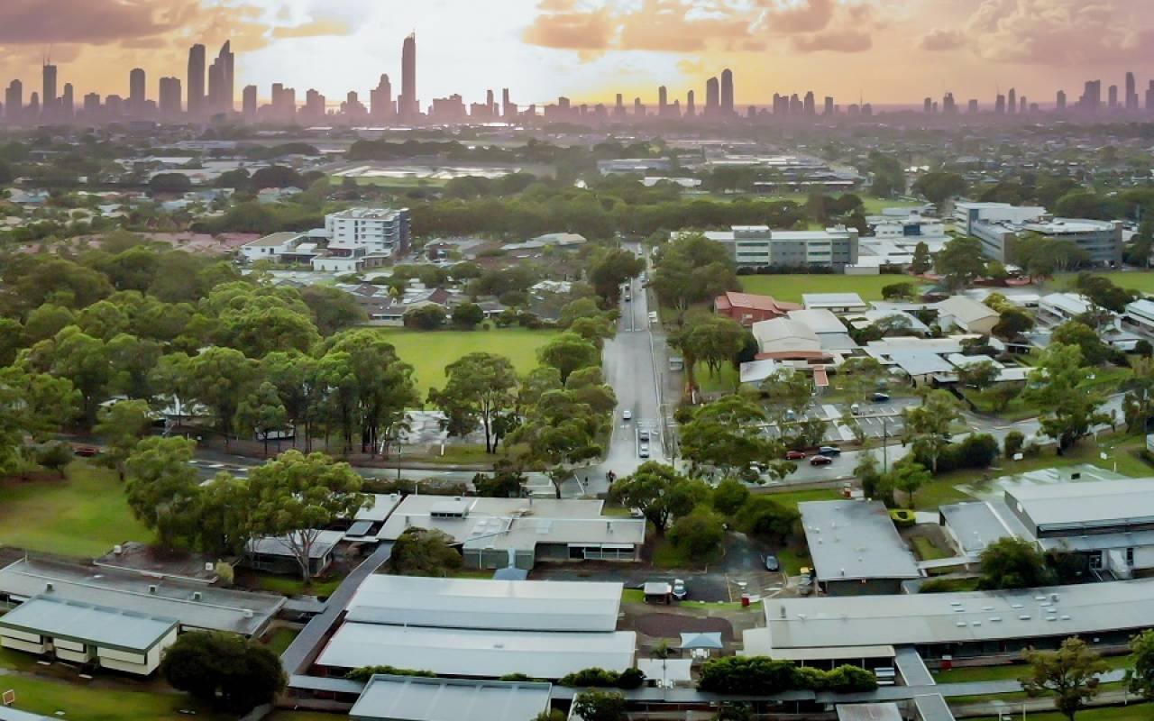 23 Collins Crescent, Benowa, QLD 4217 AUSTRALIA