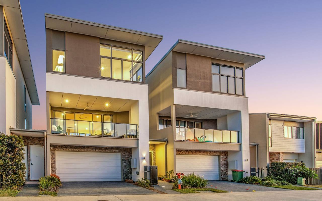 19/1 Lyra Avenue, Hope Island, Qld 4212 AU