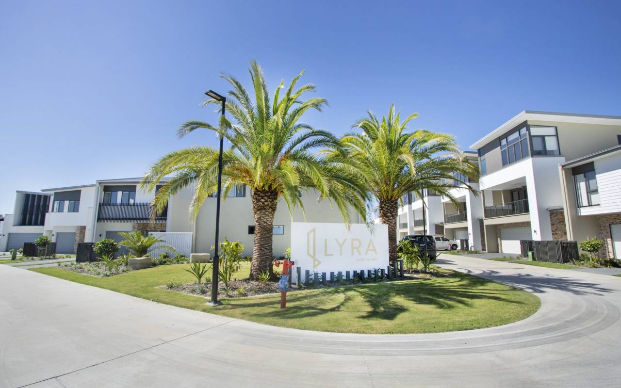 19/1 Lyra Avenue, Hope Island, Qld 4212 AU