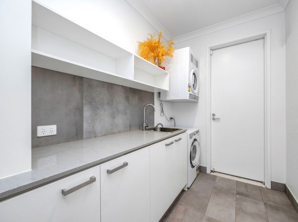 19/1 Lyra Avenue, Hope Island, Qld 4212 AU