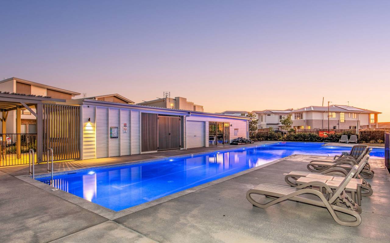19/1 Lyra Avenue, Hope Island, Qld 4212 AU