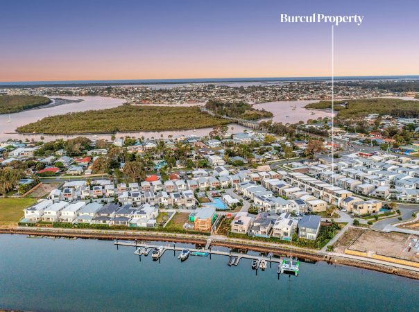 19/1 Lyra Avenue, Hope Island, Qld 4212 AU