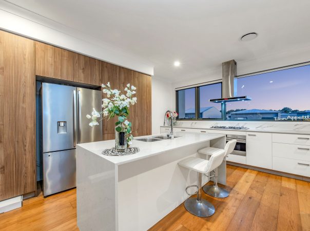 19/1 Lyra Avenue, Hope Island, Qld 4212 AU