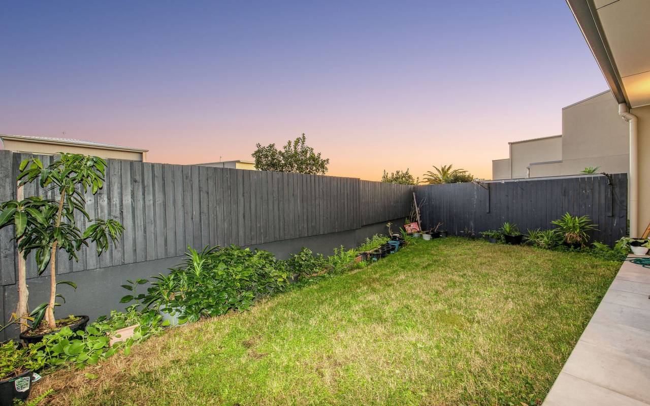 19/1 Lyra Avenue, Hope Island, Qld 4212 AU