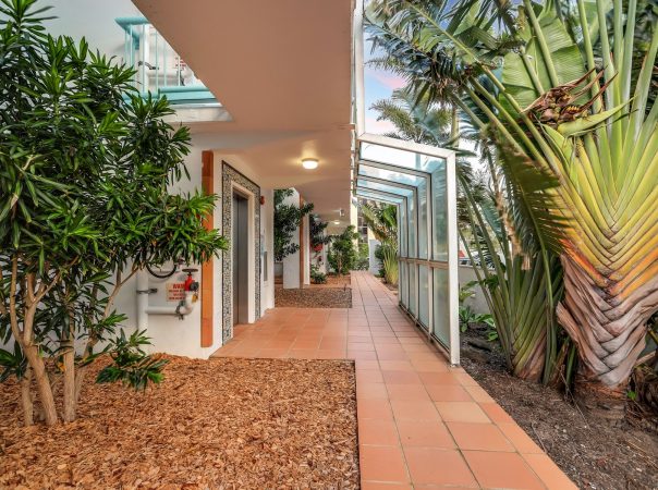 35/26 Old Burleigh Road, Surfers Paradise, QLD 4217 AU