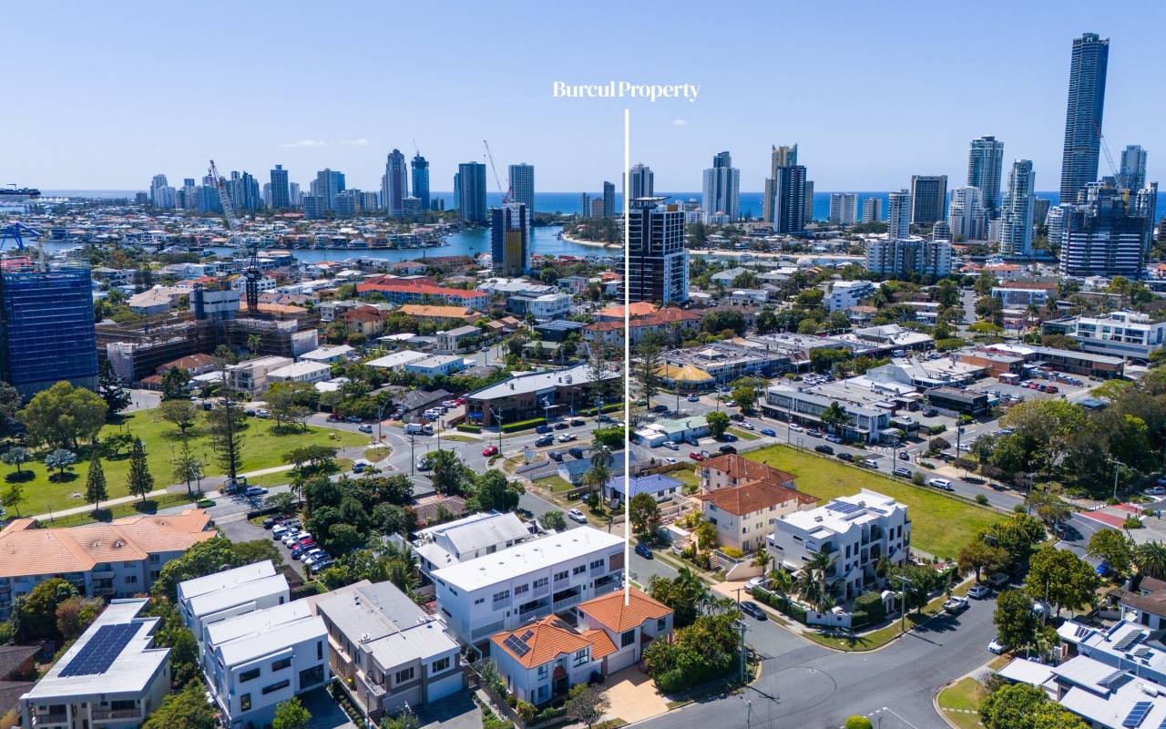 1/2 Anembo Street, Chevron Island, QLD 4217 AUSTRALIA