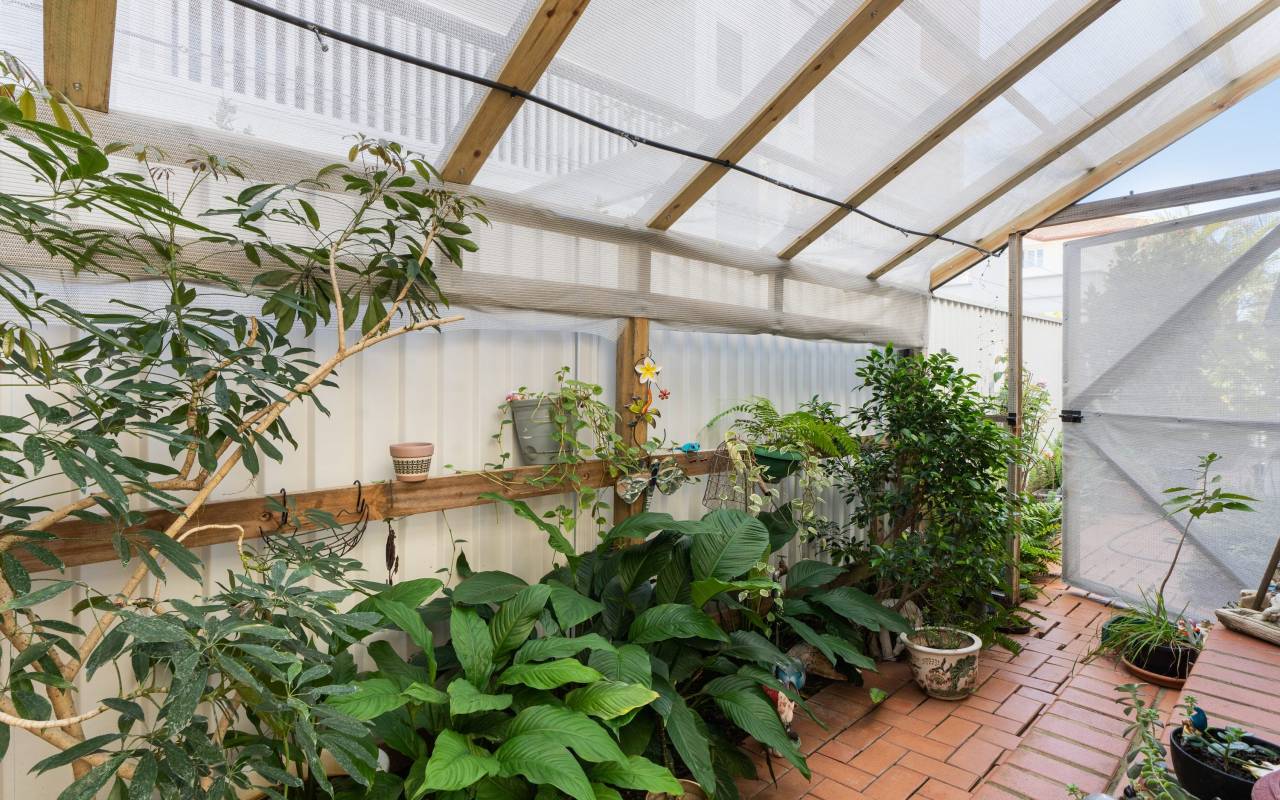 1/2 Anembo Street, Chevron Island, QLD 4217 AUSTRALIA