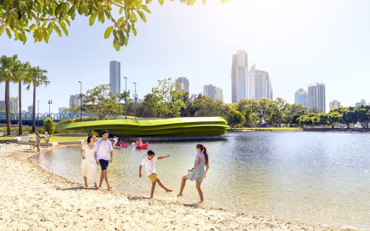 1/2 Anembo Street, Chevron Island, QLD 4217 AUSTRALIA