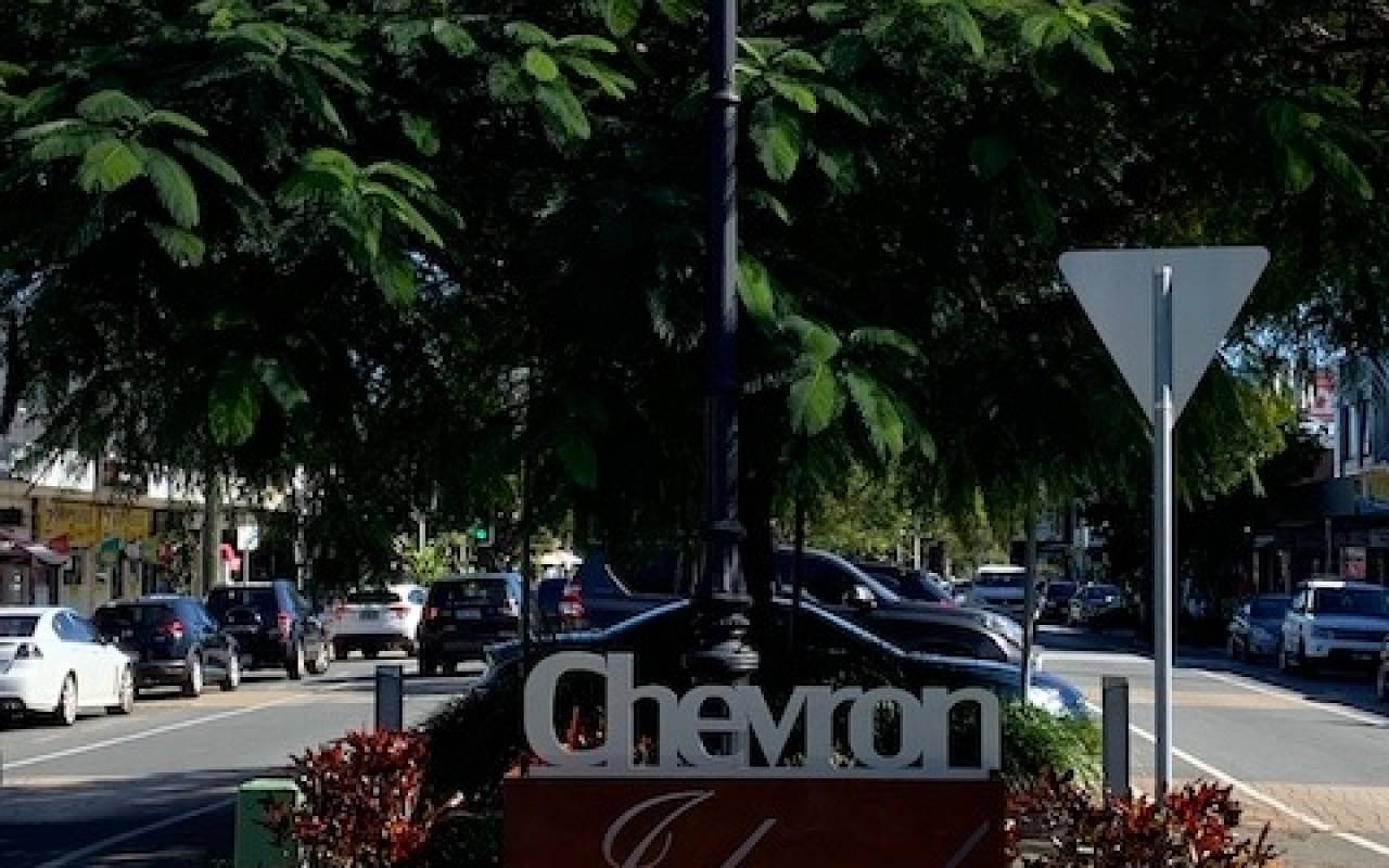 1/2 Anembo Street, Chevron Island, QLD 4217 AUSTRALIA