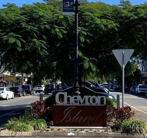1/2 Anembo Street, Chevron Island, QLD 4217 AUSTRALIA