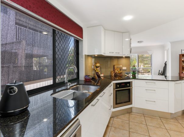 1/2 Anembo Street, Chevron Island, QLD 4217 AUSTRALIA